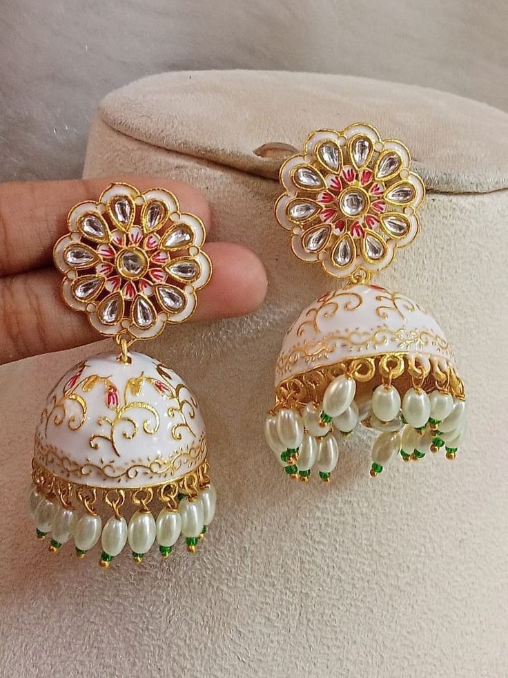White Floral Jhumka