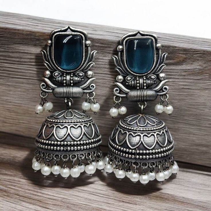 silver look jhumkha